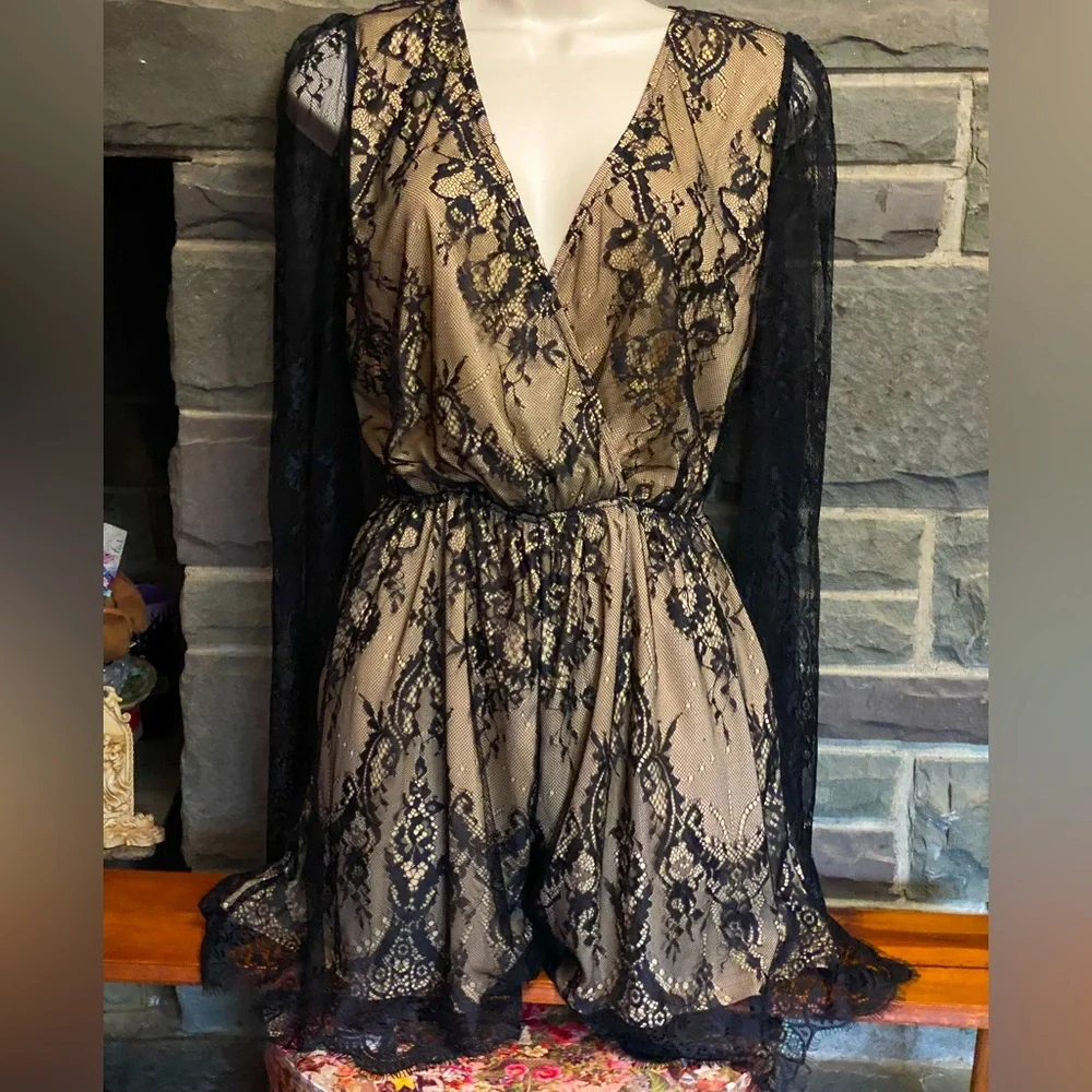 NWT SHEIN sexy black stretch lace bell sleeve romper,illusion lining,fit/flare S - Picture 1 of 12